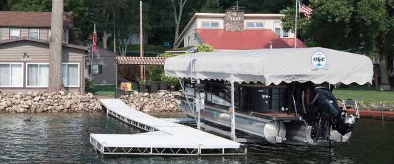 Large Dock with Tent